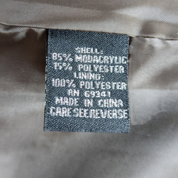 Lisa International Brown Faux Fur Zip Up Vest Jacket Size Small Petite - Picture 8 of 11